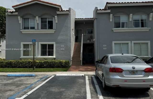 4768 NW 114th Ave photos photos