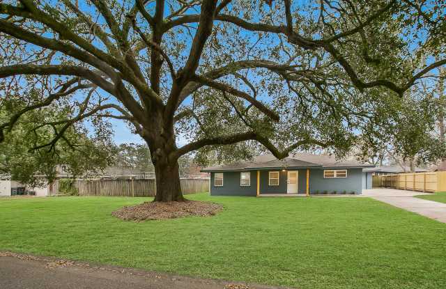 5845 Arden Pl Gallery 4