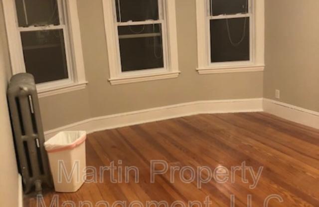 27 Grant Avenue - 1 Gallery 4