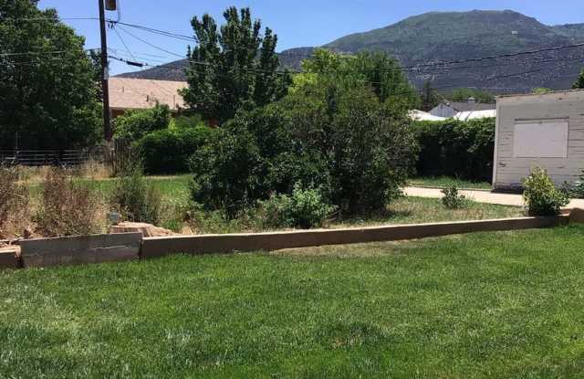 Charming basement apartment - 339 South 450 West, Cedar City, UT 84720
