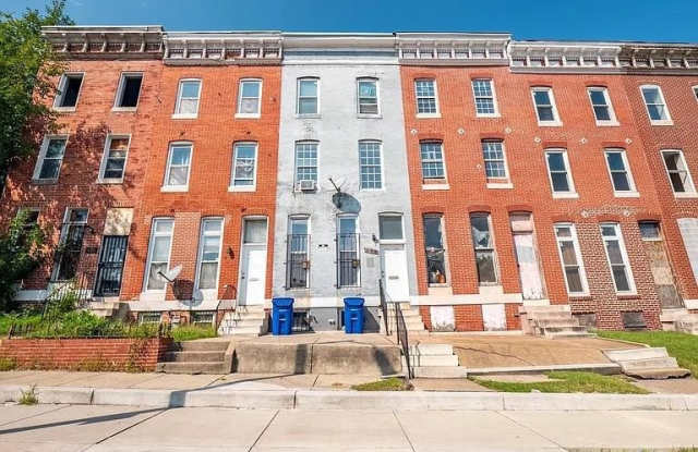 424 E NORTH AVENUE photos photos