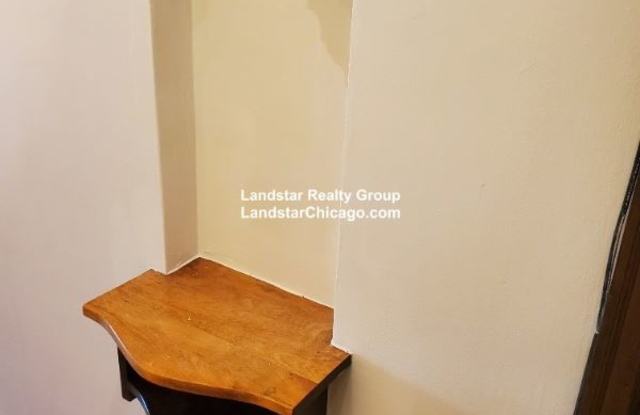 4519 N Wolcott Ave Gallery 2