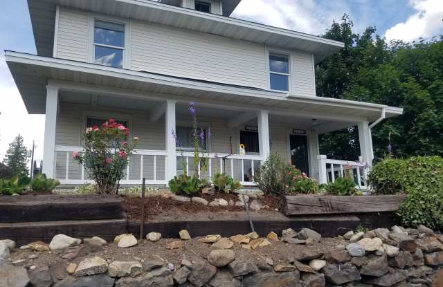 2117 E Providence Ave photos photos