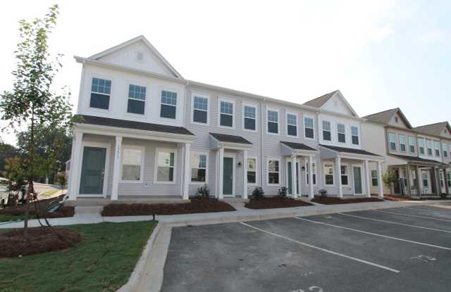 BEAUTIFUL 2 Bedroom Townhome in MIDLAND AVAILABLE JULY 12 photos photos