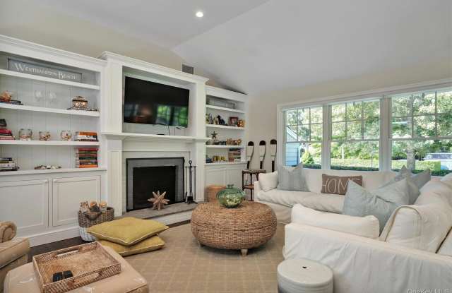 32 White Oak Lane Gallery 3