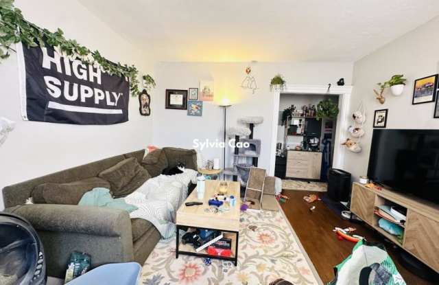 368 Riverway Gallery 3