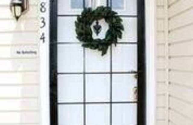 5834 N HOLLY SPRINGS Drive Gallery 3