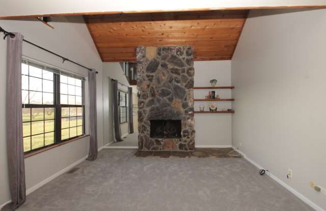 698 Chandler Road Gallery 2