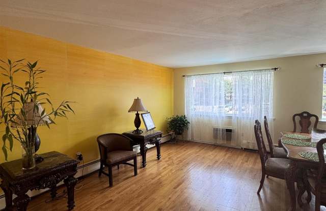 2 SUNSET AVE - 2 Sunset Avenue, Bayonne, NJ 07002