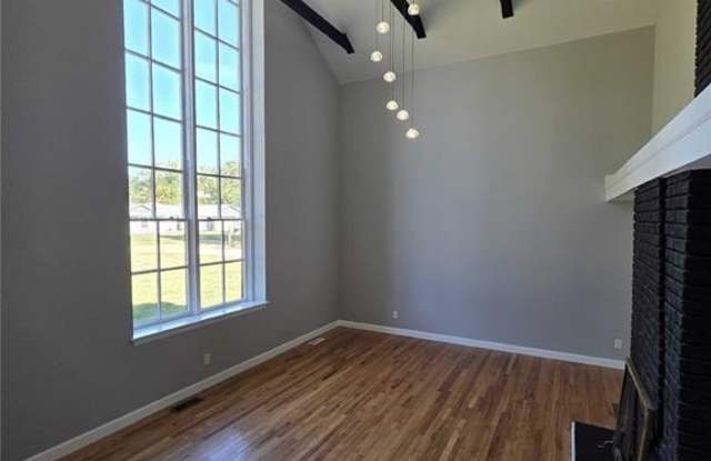500 Kingridge Drive Gallery 3