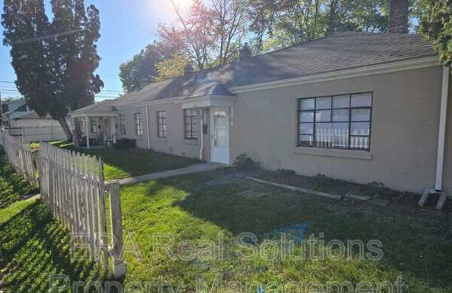 2813 Fremont St photos photos