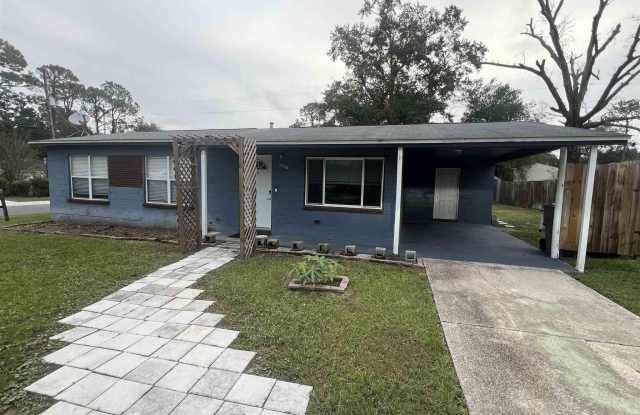 7870 Castlegate Dr photos photos