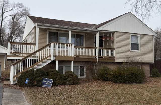 2126 Mcgregor Road unit: Upper photos photos