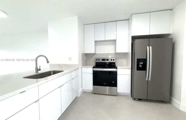 15969 NW 64th Ave photos photos