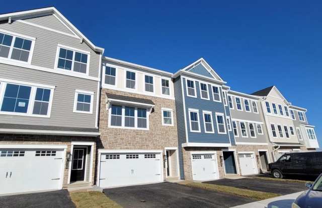 121 HIGHER ROCK CT Gallery 2