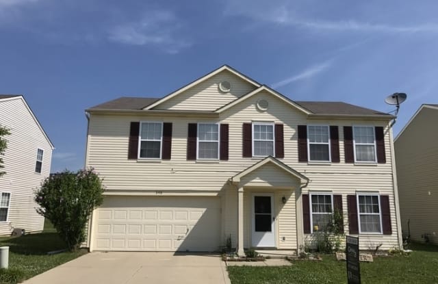 348 Winterset Way - 348 Winterset Way, Greenwood, IN 46143