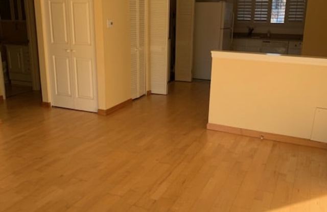 402 South Carr Street - 1 Gallery 3