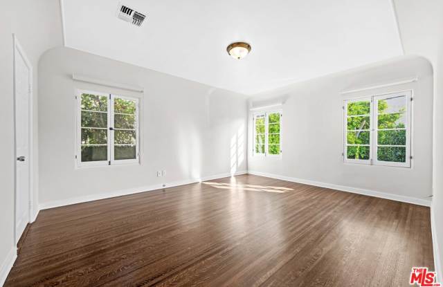 208 South Rodeo Drive photos photos