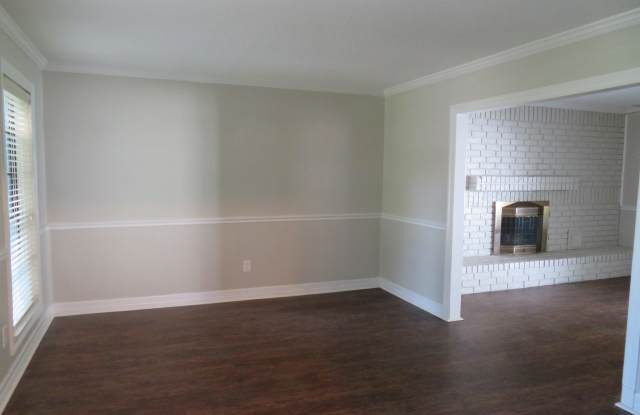 1306 Sand Stone Dr Gallery 3