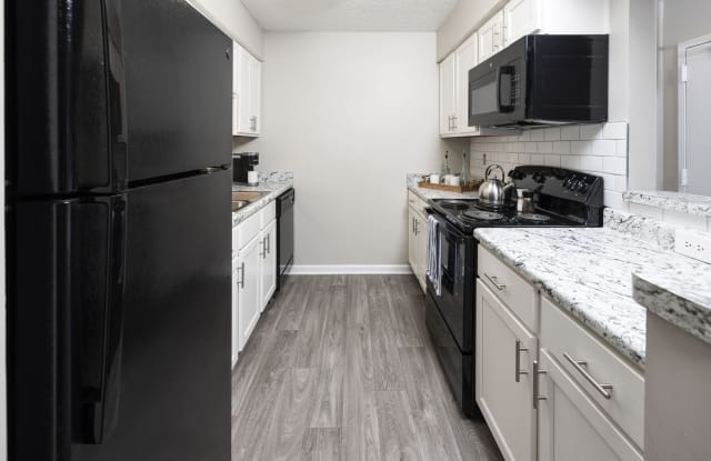 Cross Creek Apartments Gallery 4