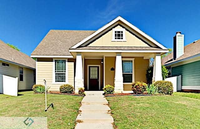 1817 Cambridge Drive - 1817 Cambridge Drive, Providence Village, TX 76227