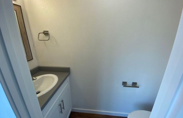 3880 Bonnie Pl Gallery 2