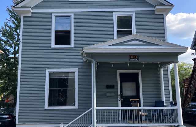 944 Greenwood Ave photos photos