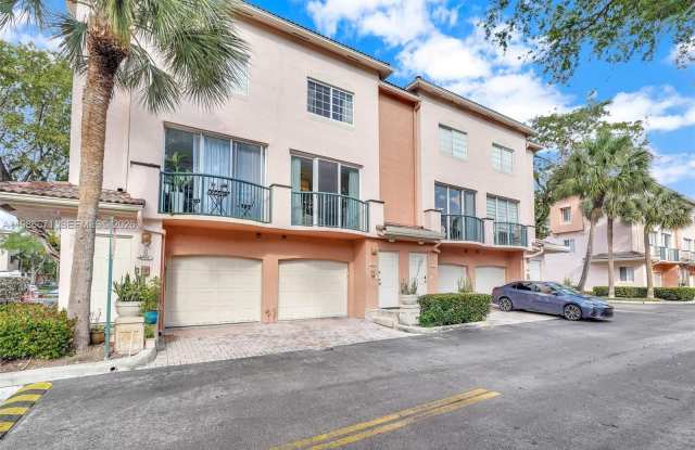 2107 SE 10th Ave photos photos