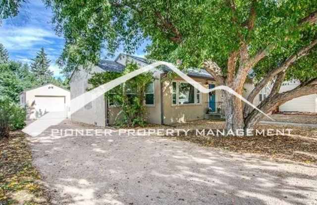 Adorable neighborhood, Updated Main-Level Living in Ivywild, 3BR/2BA, 1 Car Garage and Enclosed Yard photos photos