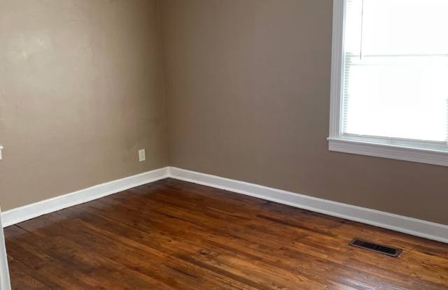 House for Rent - 904 East 14th Street photos photos