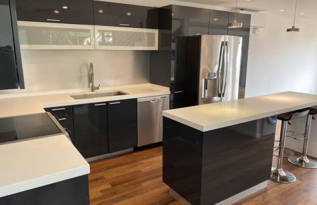 326 Magellan Ave - 326 Magellan Avenue, Honolulu, HI 96813