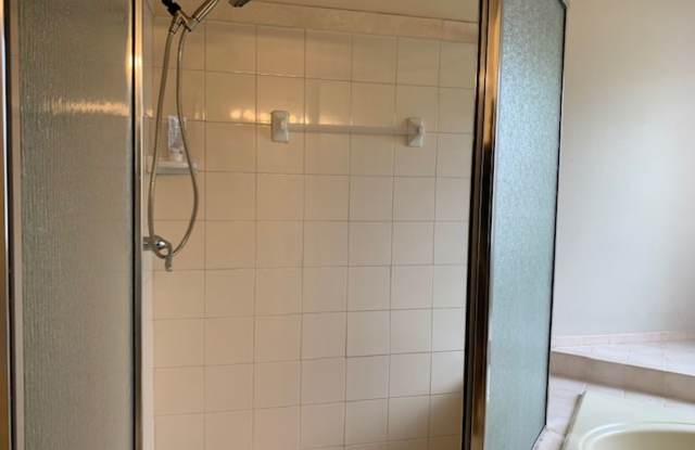 Large Palm Bay Pool Home Gallery 3