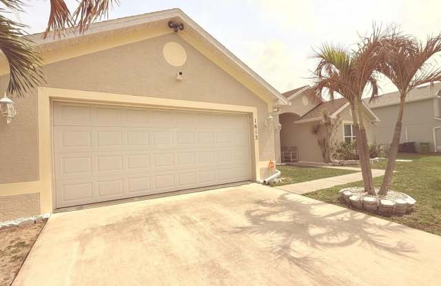 1613 SW Whipple Avenue photos photos