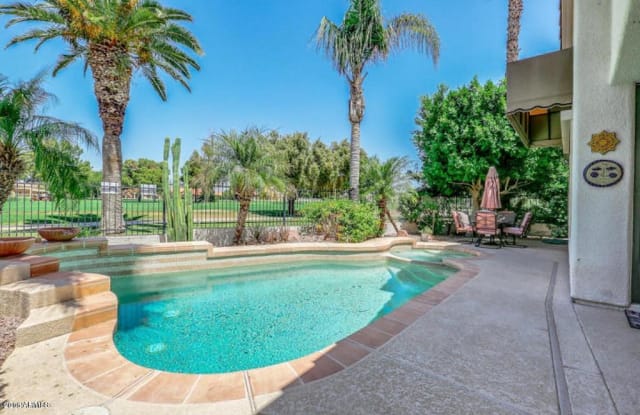4738 N GREENVIEW Circle W - 4738 North Greenview Circle West, Litchfield Park, AZ 85340