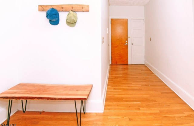 306 Springfield Ave Gallery 4