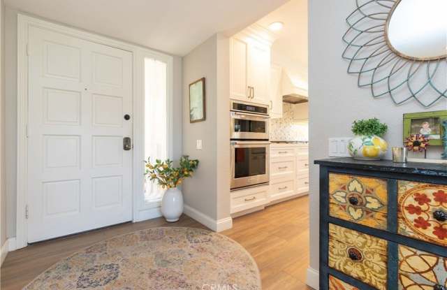 27824 Soller Gallery 3