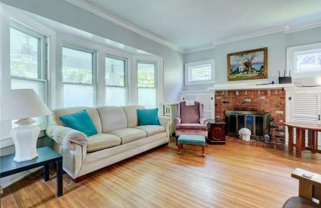 144 Deerfield Dr Gallery 4