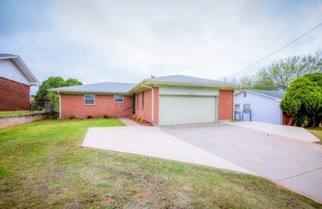 1023 E Virginia Avenue - 1023 East Virginia Avenue, Stillwater, OK 74075