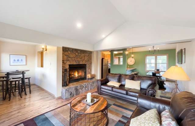 Furnished 3-Bedroom, 3-Bath Townhome in Breckenridge – Winter Seasonal Rental – Garage, Fireplace & Mountain Charm! Gallery 1