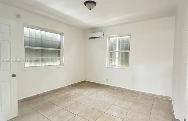 3452 SW 7th St photos photos