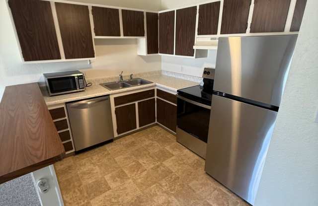 ONE BEDROOM IN GUNBARREL- ALL UTILITIES INCLUDED 5120 Williams Fork Trail #103 Gallery 3