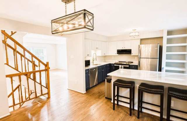 8637 SPRING CREEK Court Gallery 3