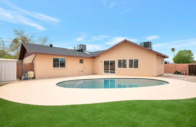 6-Bedroom Tempe Home with Private Pool, Garage  Ideal Location photos photos