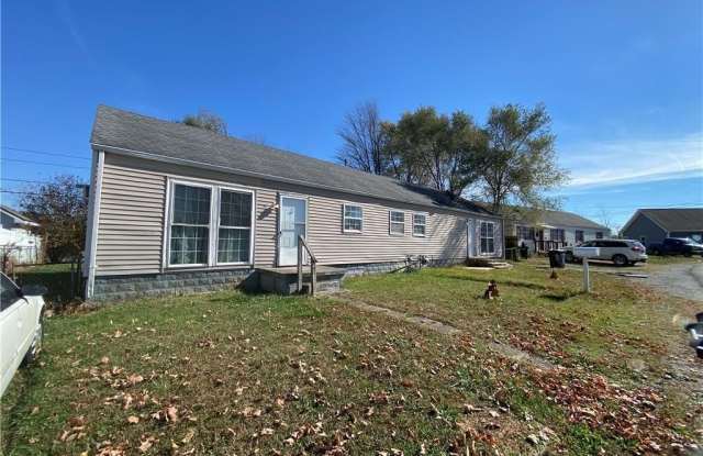 111 Kenwood Ave photos photos