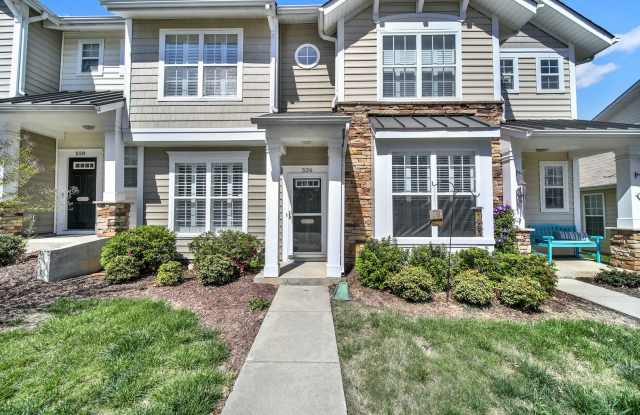 Townhome in Fort Mill - 526 Bent Leaf Court, York County, SC 29708