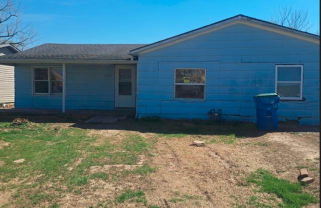 2502 Lakeview Avenue photos photos