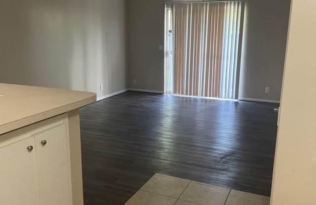 5923 E 33rd Ct. Gallery 3