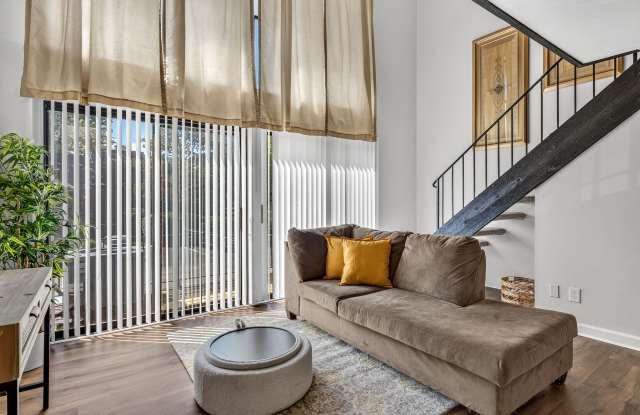Fully Furnished 2 Bedroom Condo! Gallery 4