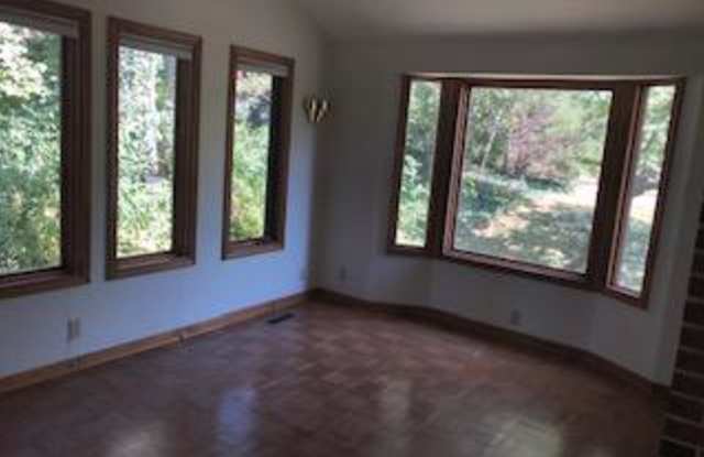 3302 BRUSH DRIVE Gallery 3