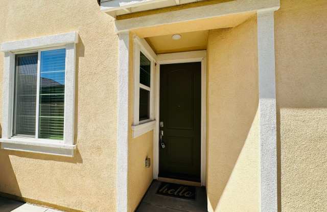 10964 Roble St. Gallery 4